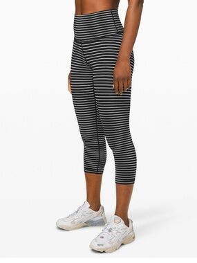 Lululemon Wunder Under Crop High Rise EUC